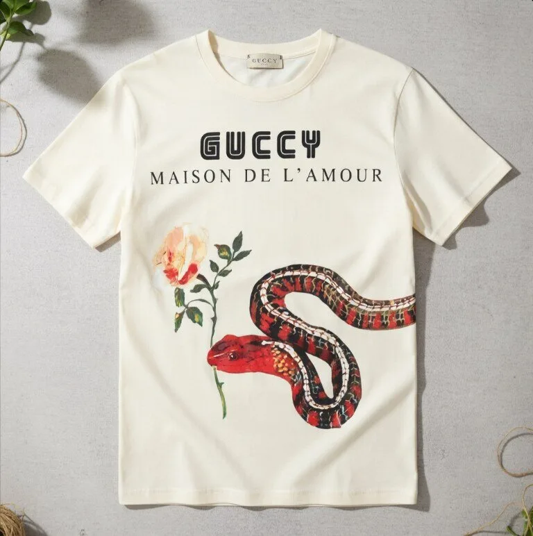 TAYLOR SWIFT Short Sleeve Gucci Logo Shirt 8 TAYLOR SWIFT Short Sleeve Gucci Logo Shirt
